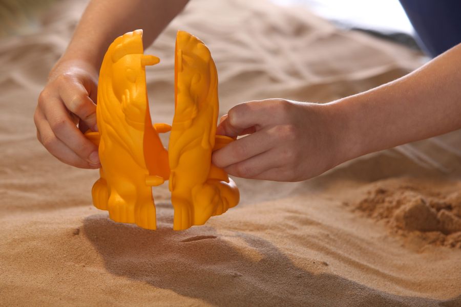 3D Sandformen Löwe und Krokodil (2er Set), Sandfigur, Modellier-Set, Kreativ-Spiel, made in Germany