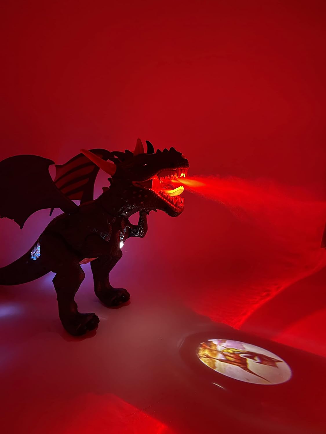 RC Feuerspeiender Drache, inkl. rote LED, Soundeffekten und Bildprojektion