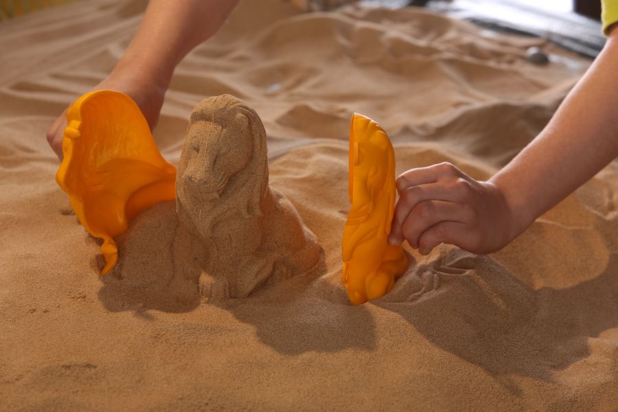 3D Sandformen Löwe und Krokodil (2er Set), Sandfigur, Modellier-Set, Kreativ-Spiel, made in Germany